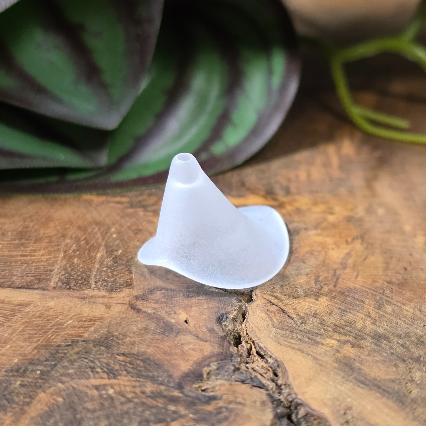 10 Calla-Blumenperlen in weiß gefrostetem Acryl – ideal für DIY-Schmuck, Deko & Hochzeitsdesigns. Federleicht, vielseitig und romantisch-elegant.