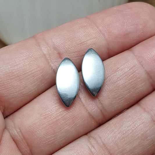 1 Paar Ohrstecker Rohlinge, 316L Edelstahl, mit Öse, 7x15mm, für die Schmuckherstellung