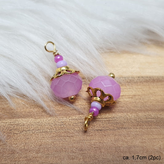 Kleine Handgemachte Anhänger mit violetten Glasperlen