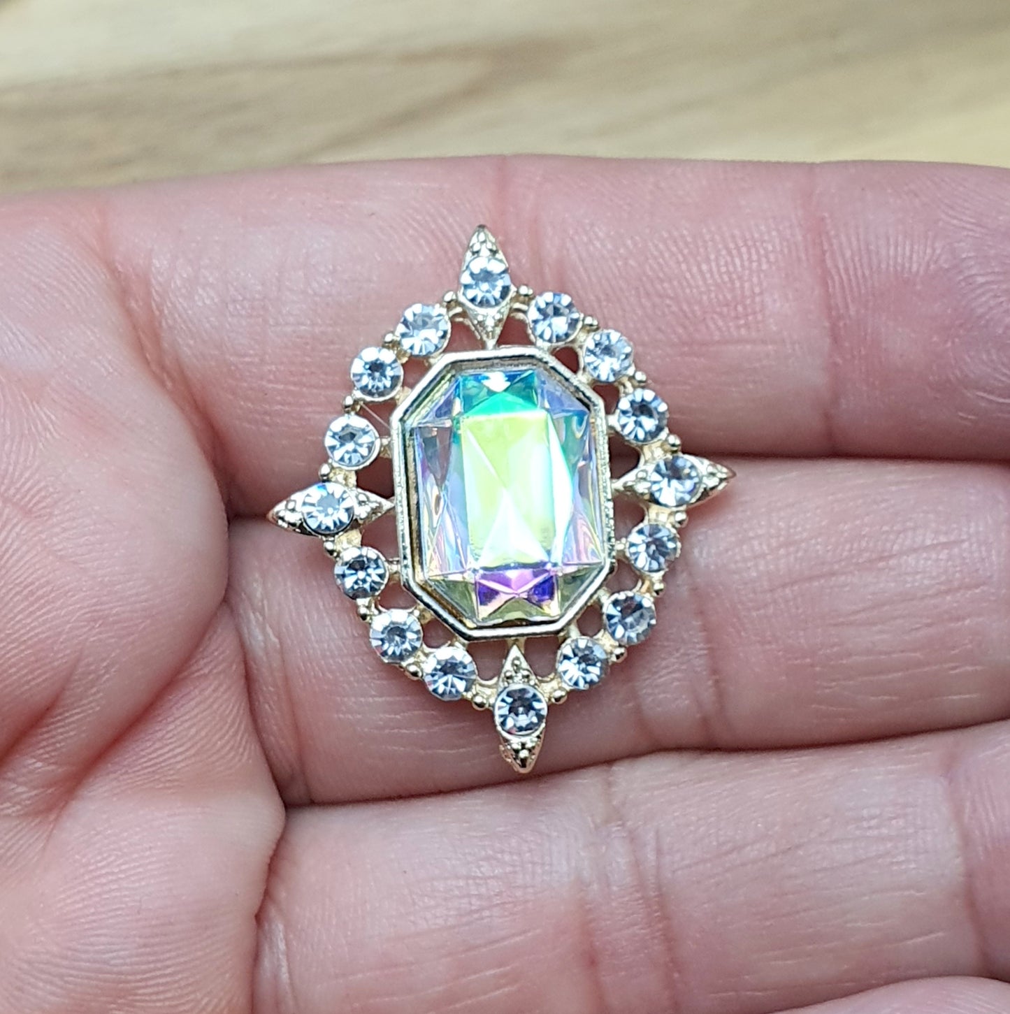 Zierteil mit Schmucksteinen & Strass, ideal für Broschen, Haarschmuck oder Schatullen, KC Gold
