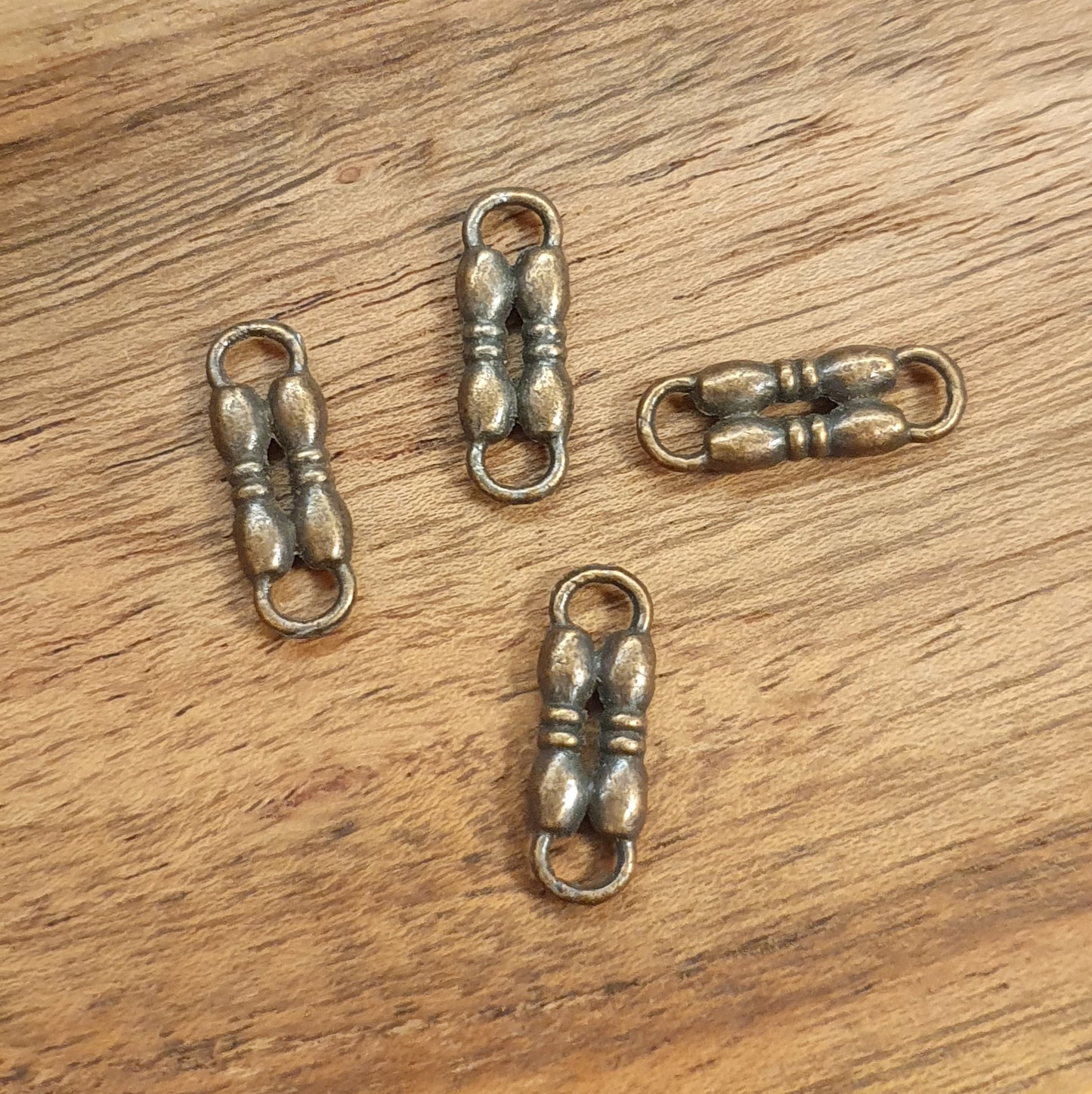 4 Schmuckverbinder Ethno, 17mm, mit Antik Finish, Ohrringe, Ohrschmuck, Armschmuck, Ketten, antik bronze