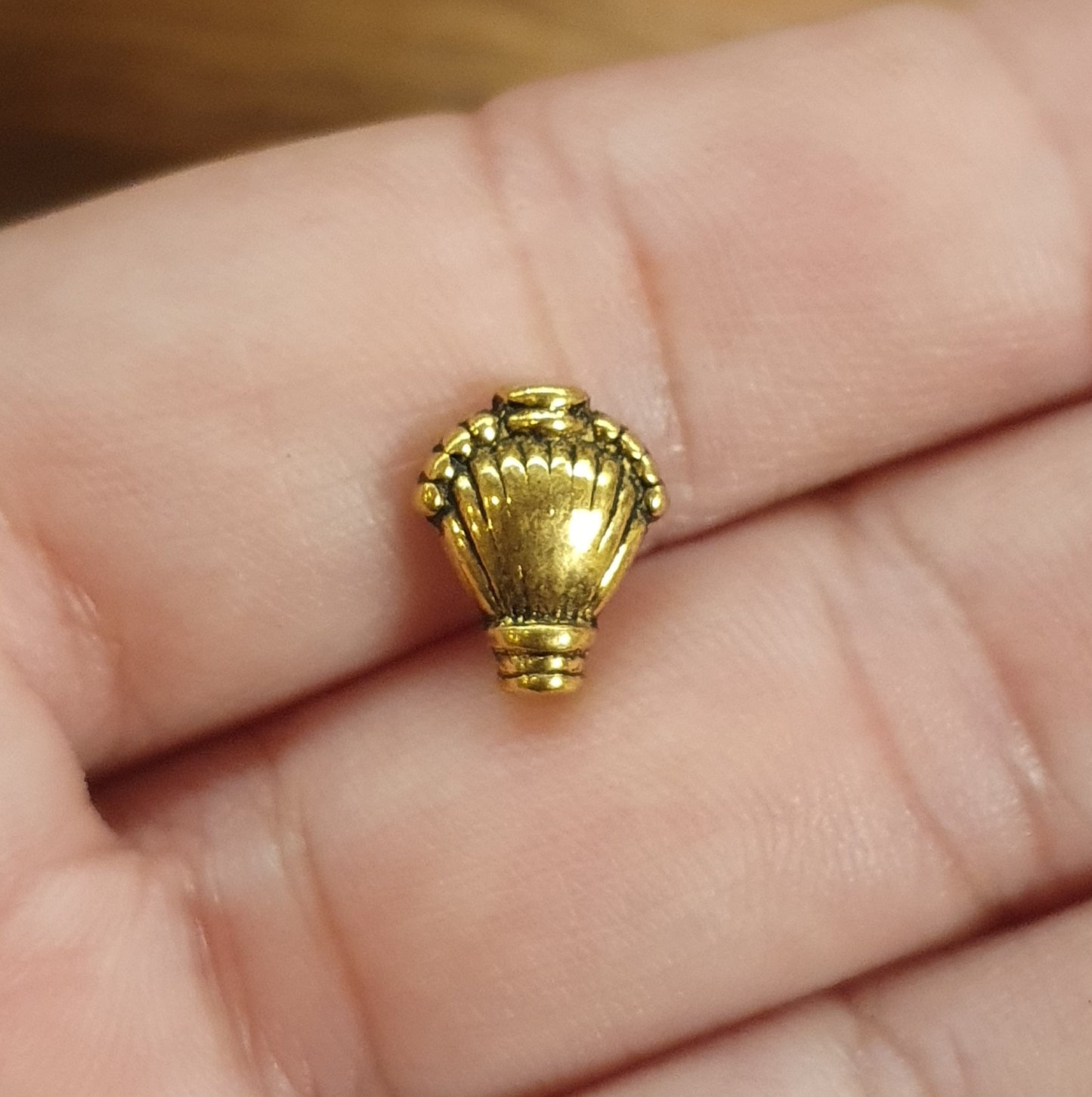 2 Metallperlen Barockdesign, Gotik, Zwischenperlen, 11mm, antik goldfarbig