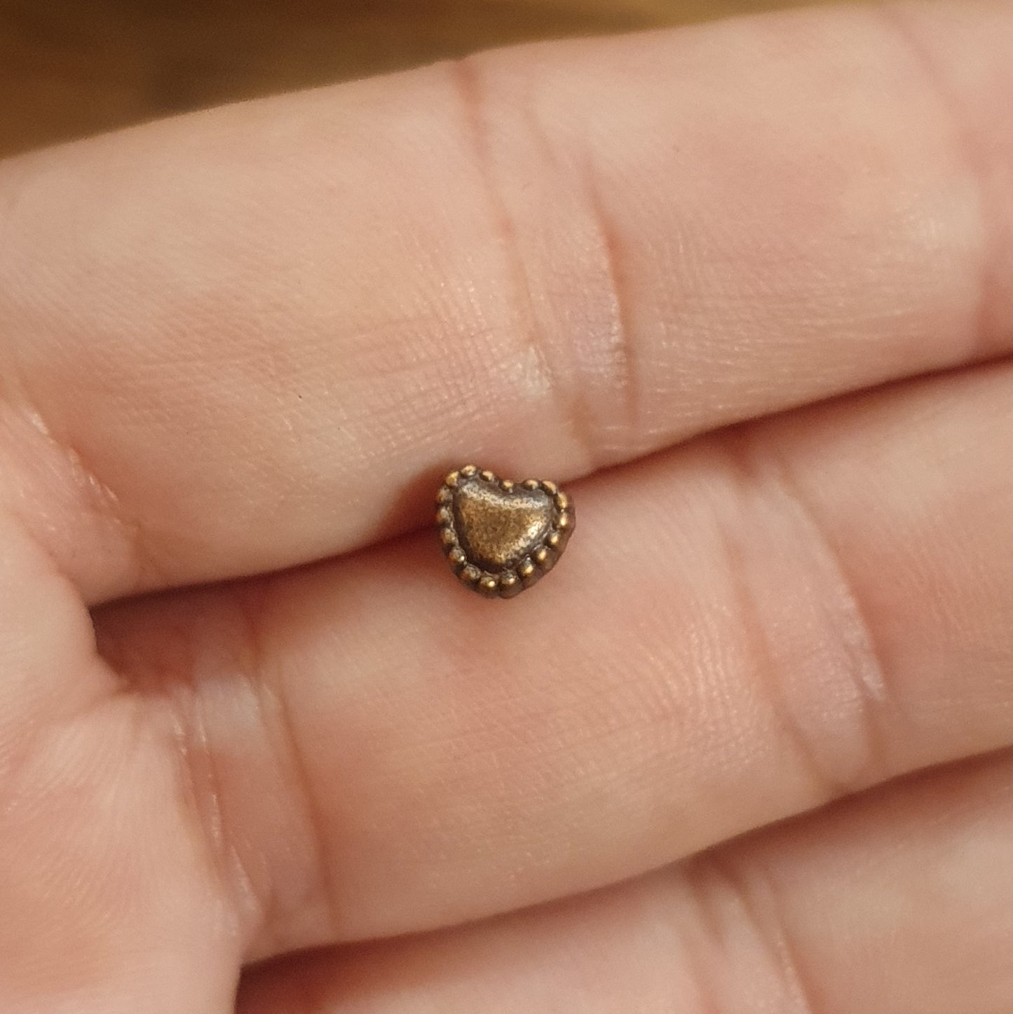 15 kleine Metallperlen Herz in antik kupferfarbig, 5mm
