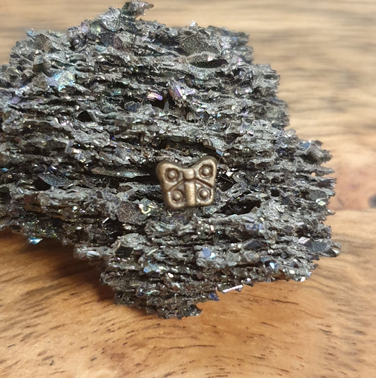 20 kleine Metallperlen Schmetterling in antik bronzefarbig, 4mm