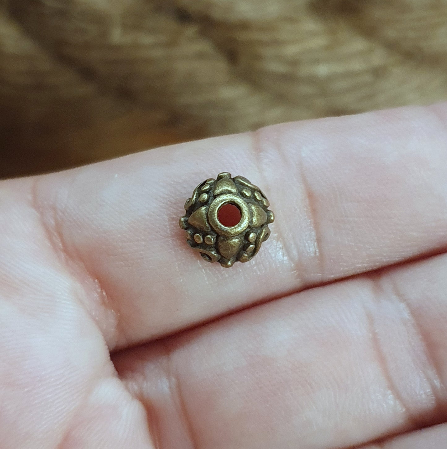 8 Perlenkappen 9mm, antik bronzefarbig