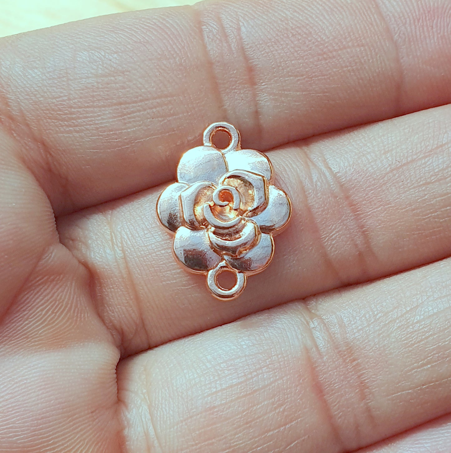 4 Schmuckverbinder Rose, 14x19mm, verschiedene Farben