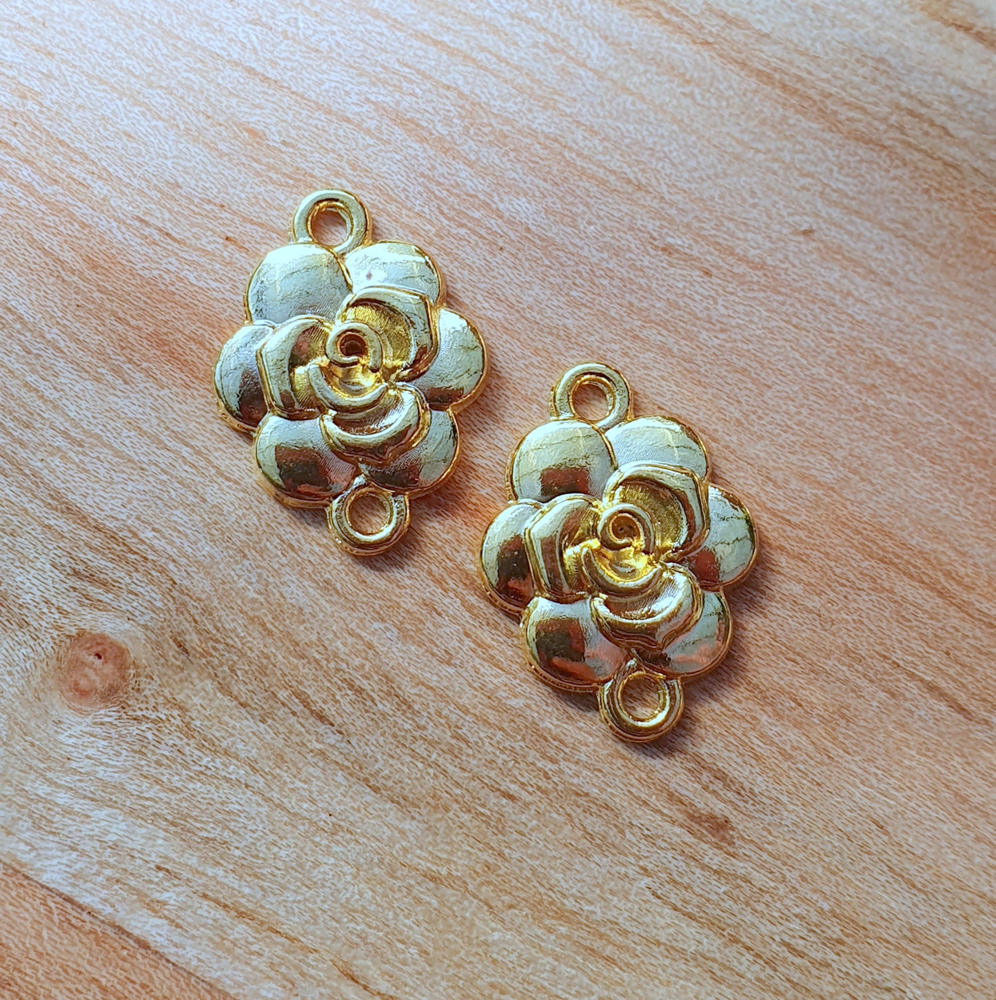 4 Schmuckverbinder Rose, 14x19mm, verschiedene Farben