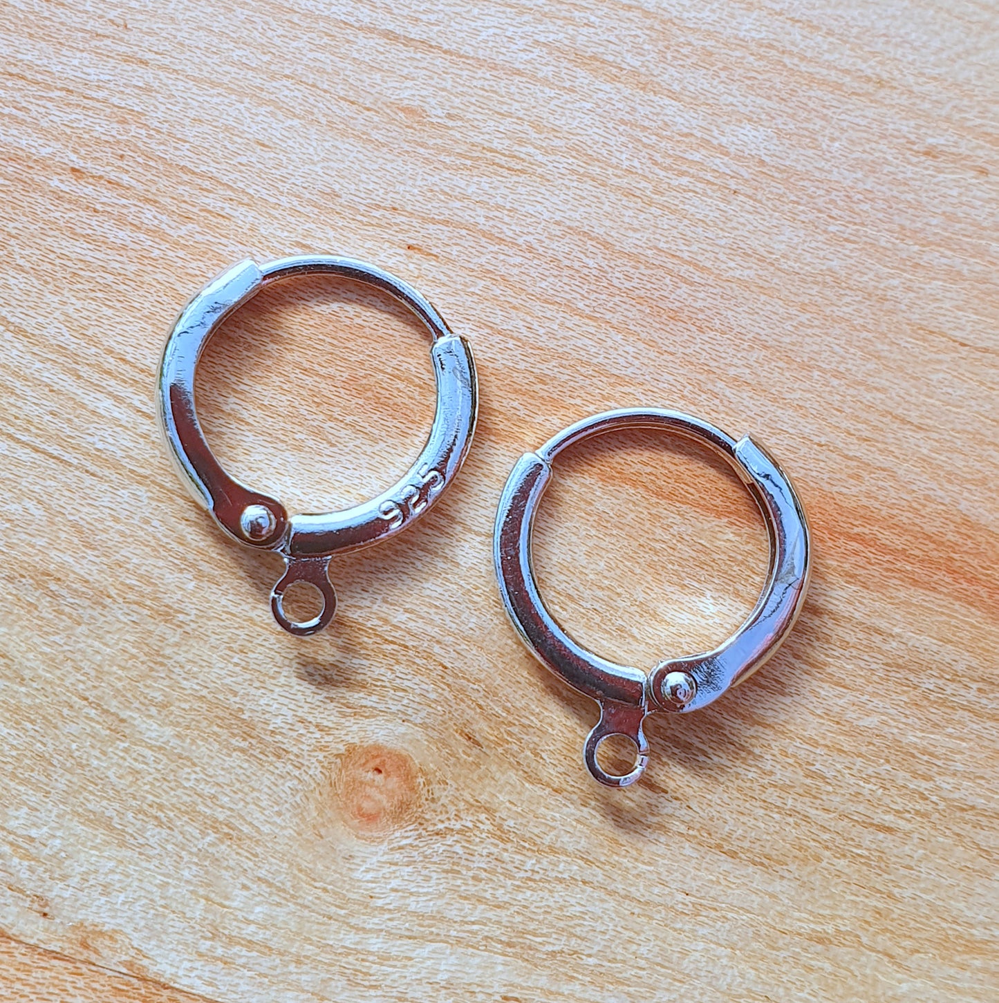 Zarte Creolen mit Anhängeröse, 925er Silber, 13mm, rhodiniert