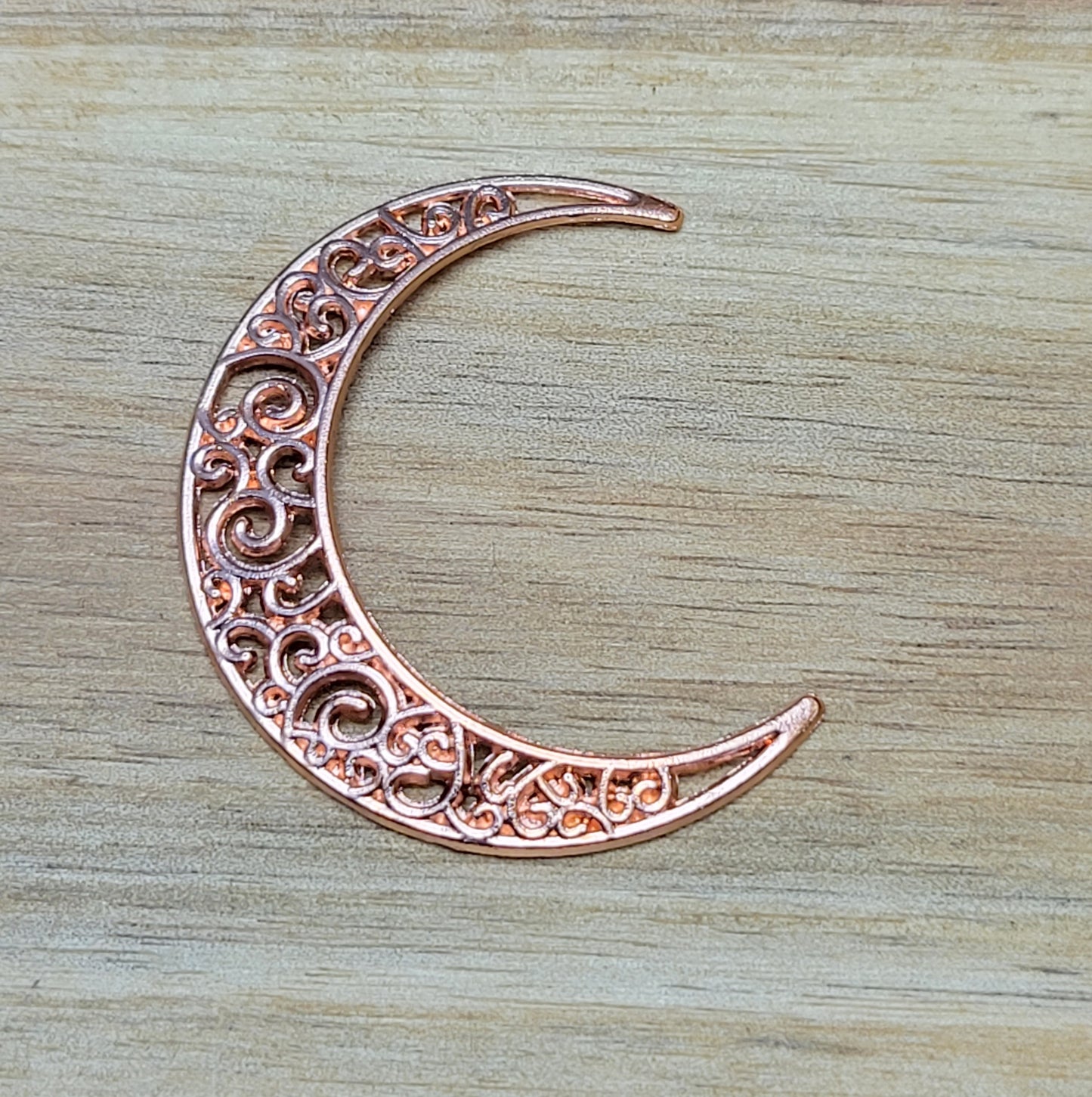 2x Verbinder filigraner Mond, ohne Ösen, 38mm