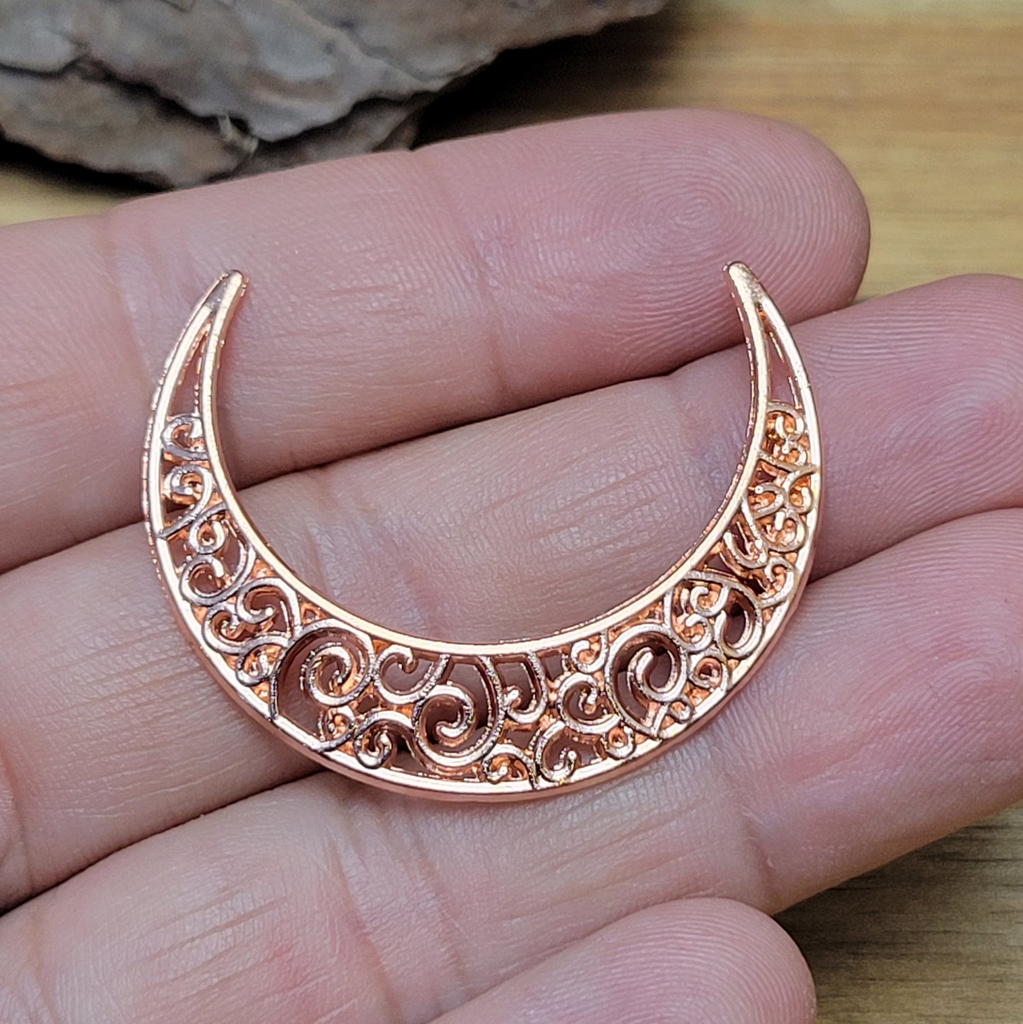 2x Verbinder filigraner Mond, ohne Ösen, 38mm