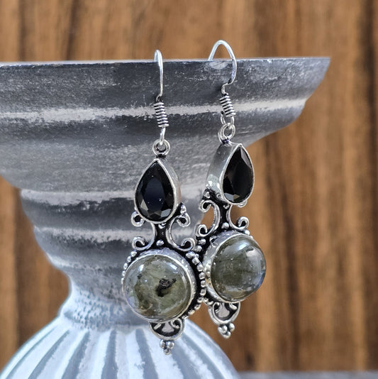 Ohrhänger mit Labradorit & schwarzem Spinell, .925 Sterling Silber