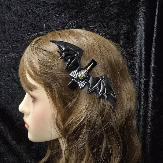 Krokodil Haarclip Fledermausflügel & Krähenschädel, Gothic Style, Dark Romantik