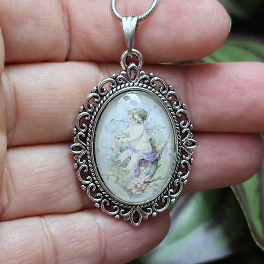 Kette mit Anhänger mit Motivcabochon, an Schlangenkette