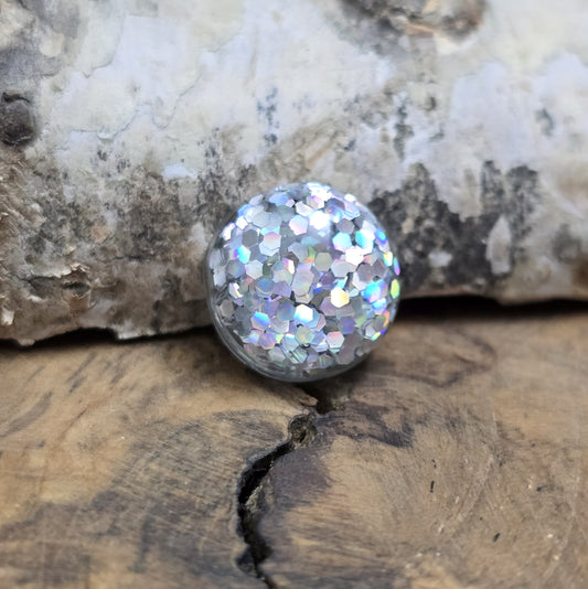 Das Bild zeigt Cabochons. Sie haben einen flachen Rücken und eignen sich hervorragend zum aufkleben in Schmuckwannen, auf Grußgarten, Schachteln und Schatullen, Bilderrahmen und zum Verzieren von Kerzen. 