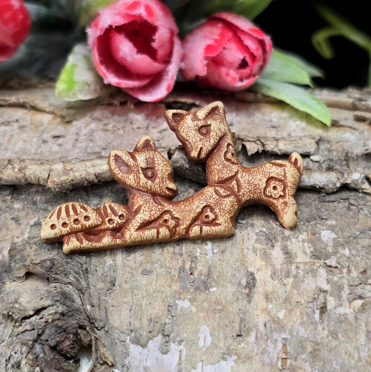 Das Bild zeigt Flatbacks Rehe – 42 x 23mm – Antik-Look – Nostalgischer Charme für deine DIY-Projekte