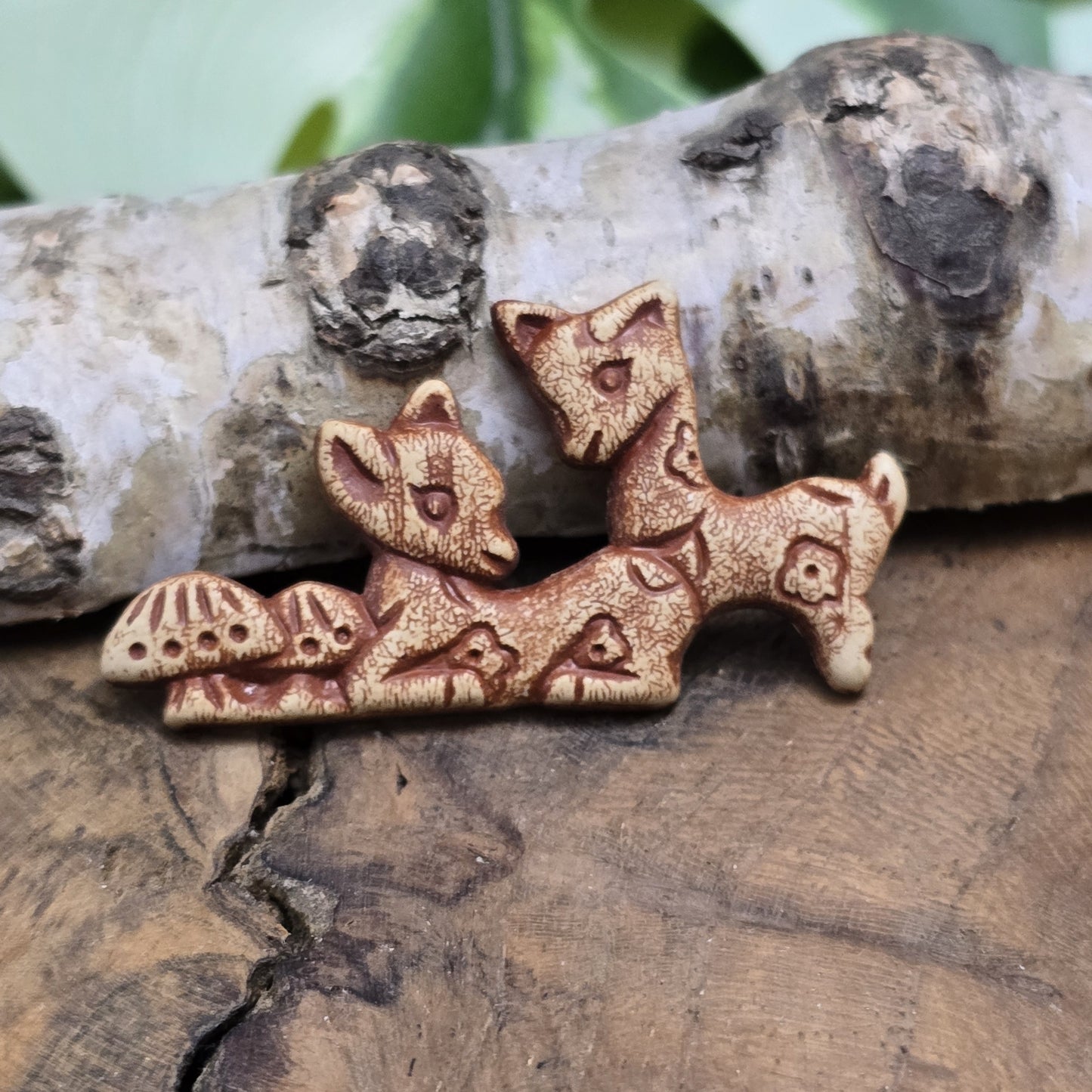 Das Bild zeigt Flatbacks Rehe – 42 x 23mm – Antik-Look – Nostalgischer Charme für deine DIY-Projekte