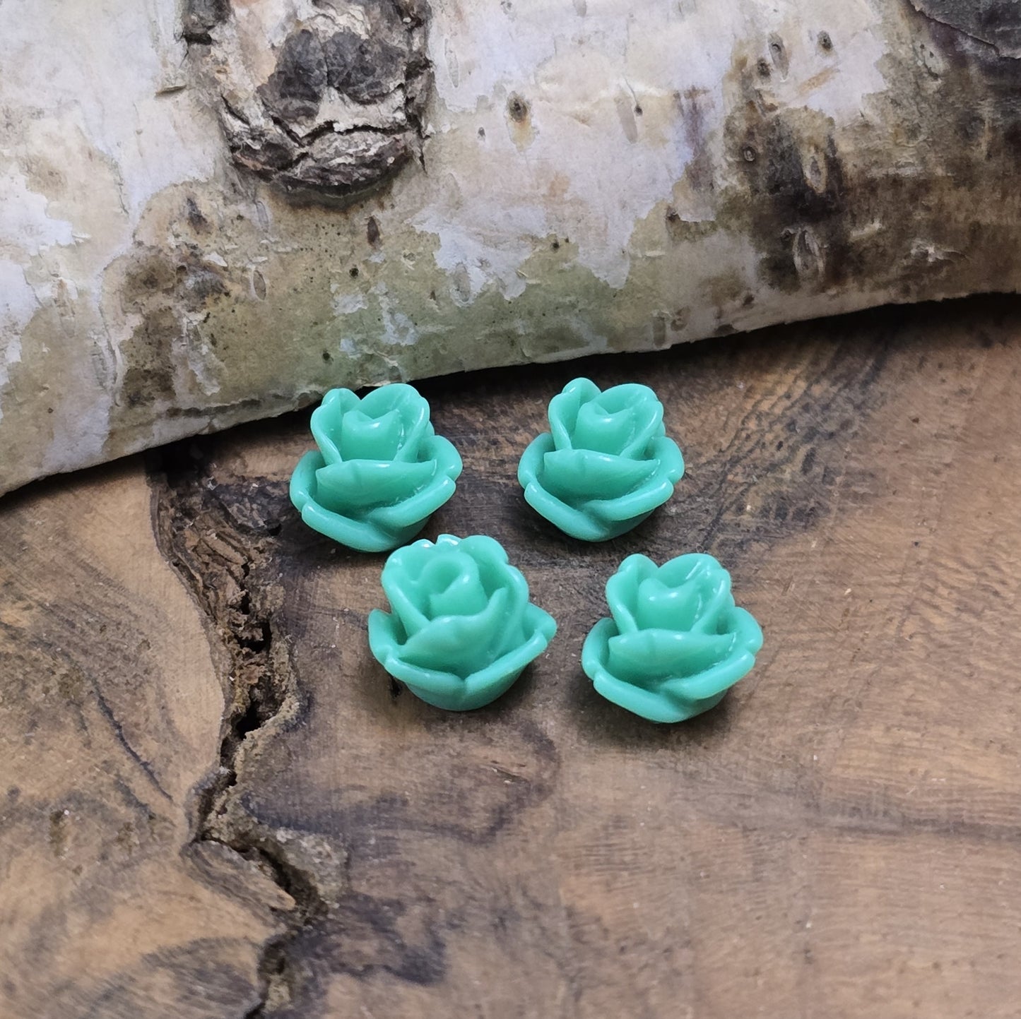 4 Cabochons Rose Mini – 7mm – Türkis – Frische Akzente für deine Schmuckkreationen 💙🌹