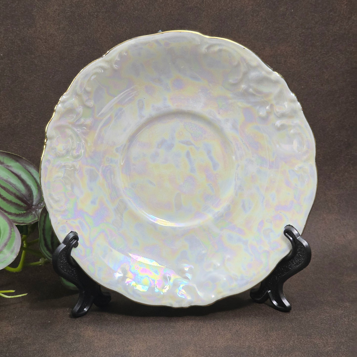 3-teiliges Walbrzych Gedeck aus den 1970ern: Weiß, Goldrand & Lusterware-Schimmer. Sehr guter Zustand, perfekter Vintage-Charme für Sammler und Teestunden.