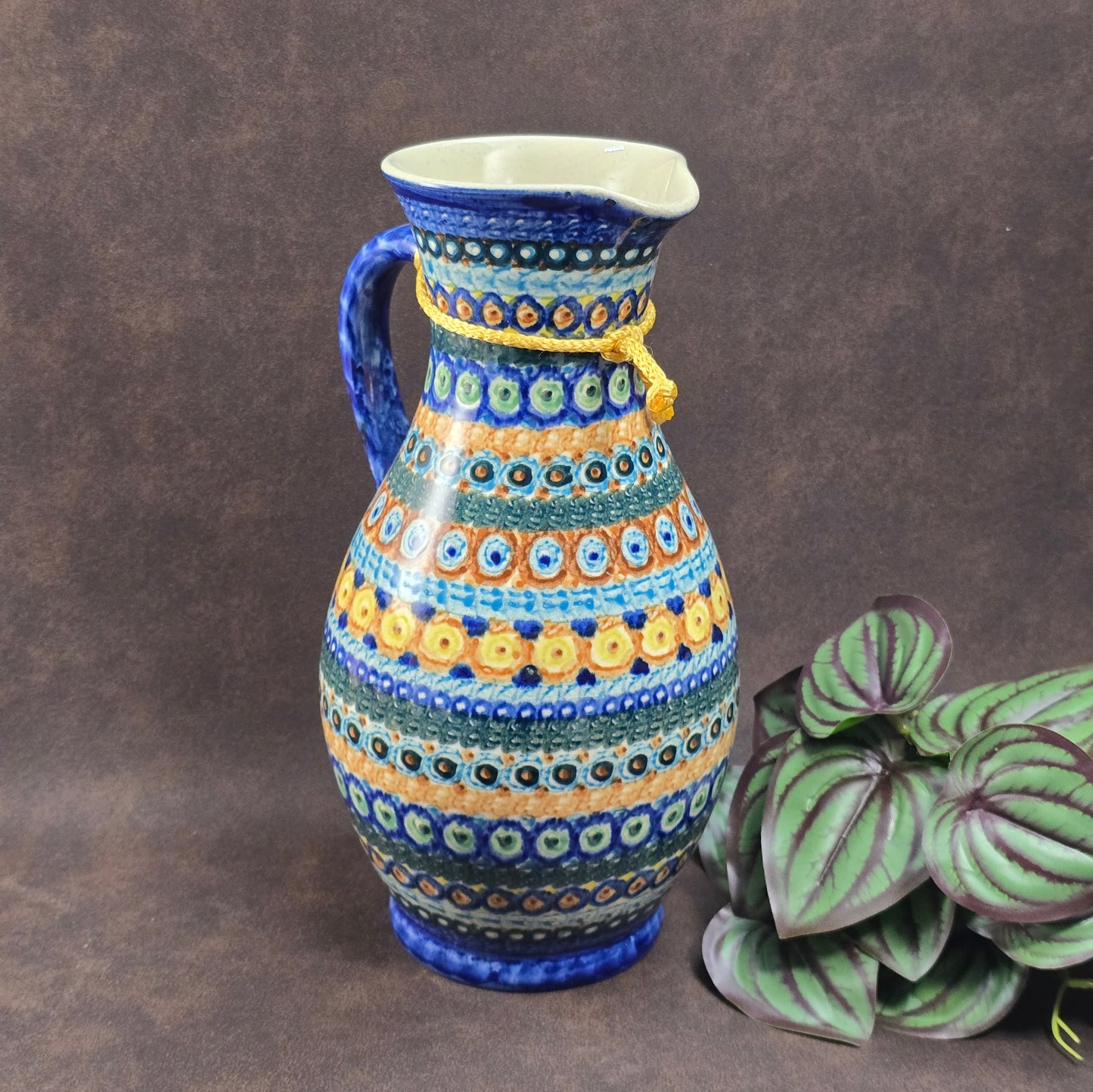 Bunzlauer Schwämmeldekor Krug DDR 1970, handgetöpfert von M. Jürgel. 1,2L Volumen, 25 cm hoch. Sehr guter Vintagezustand, perfekt als Vase oder Sammlerstück.