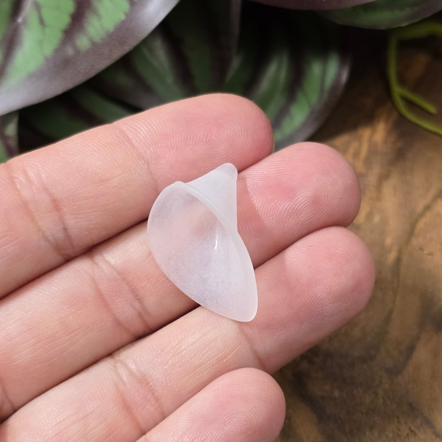 10 Acryl-Blumenperlen Calla – weiß gefrostet, 24mm, DIY Schmuck & Deko