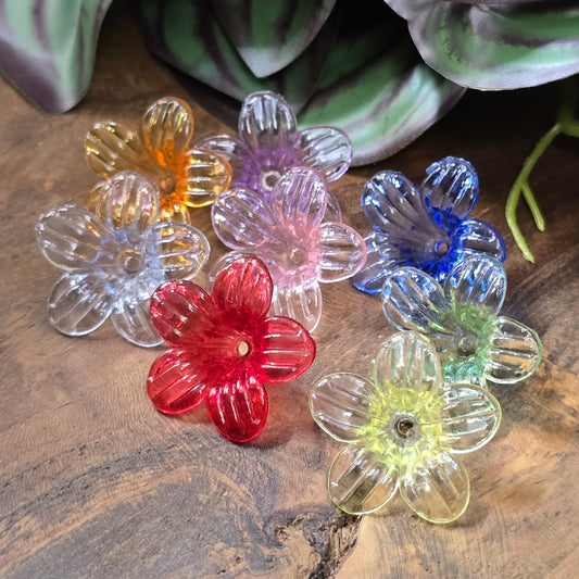 12 transparente Blumenperlen aus Acryl (25mm) – mattiert und perfekt für Schmuck, Deko & Streuelemente.