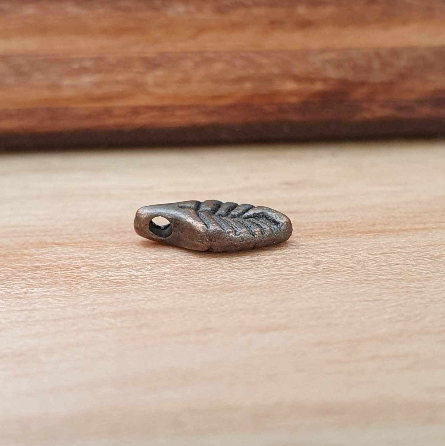 3 Metallperlen/Anhänger Blatt in antik kupferfarbig, 11x6mm
