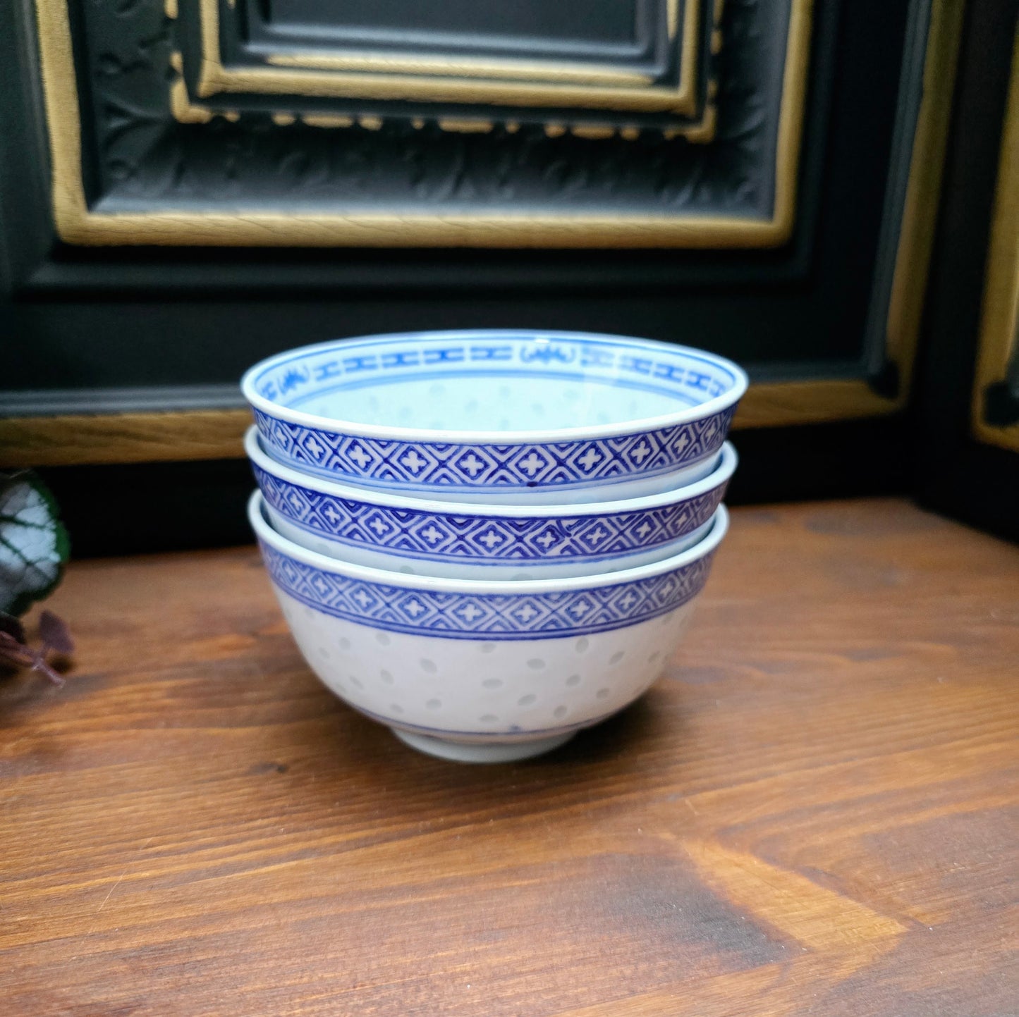 3 Tienshan Schalen „Chinese Blue“ – florale & Drachen-Motive, Porzellan aus Jingdezhen (1970s) – Vintage-Flair & China-Charme für deinen Tisch.