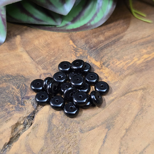 40 Glasperlen in Rädchenform, schwarz opak, ca. 8 mm – vielseitiges DIY-Schmuckzubehör für Ketten, Armbänder, Ohrschmuck und kreative Projekte.