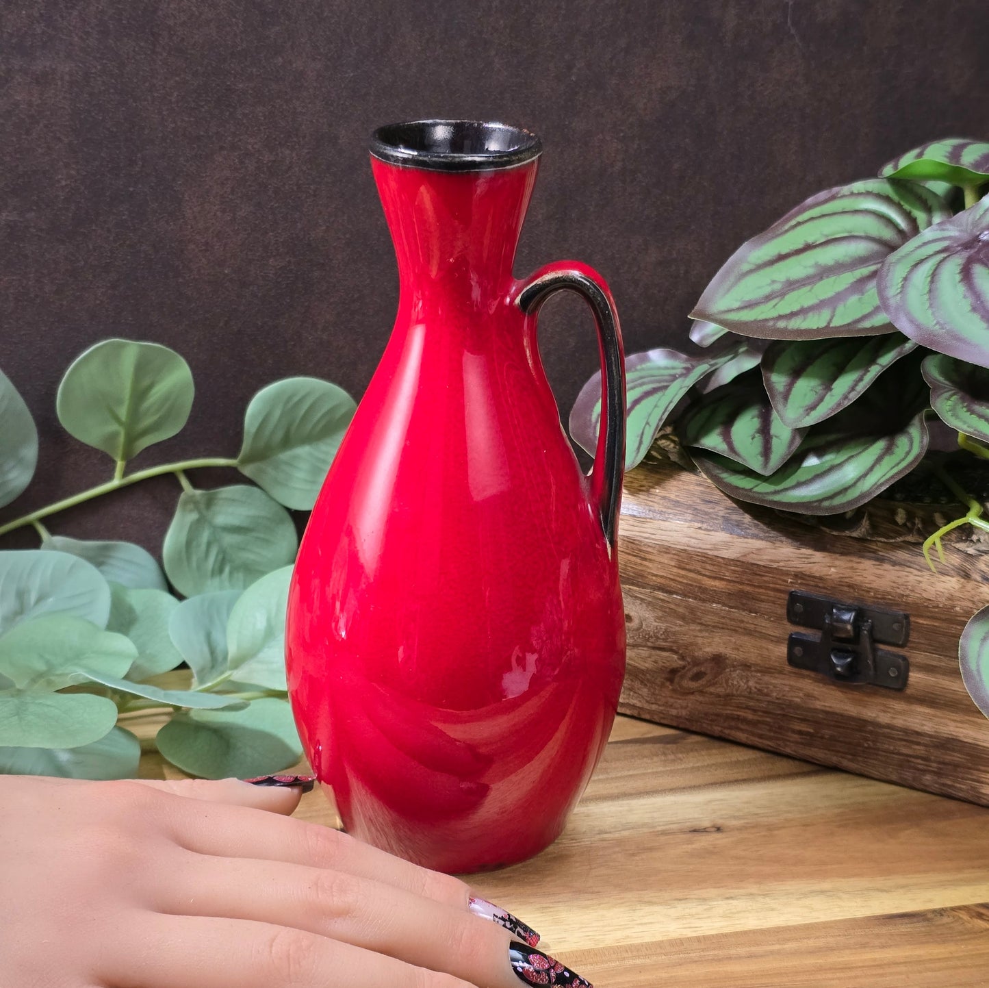 BAY Keramik Vase 222-17, rot mit schwarzem Rand, Mid-Century Fat Lava Design aus den 1960er–70er Jahren, West-Germany Original.