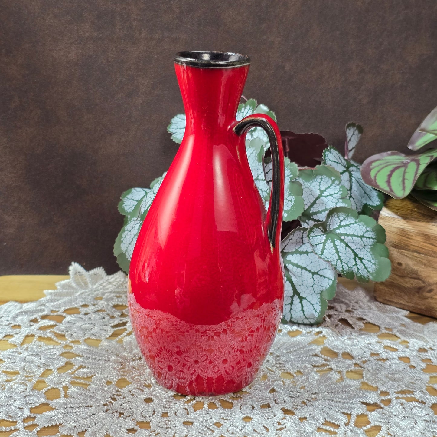 BAY Keramik Vase 222-17, rot mit schwarzem Rand, Mid-Century Fat Lava Design aus den 1960er–70er Jahren, West-Germany Original.