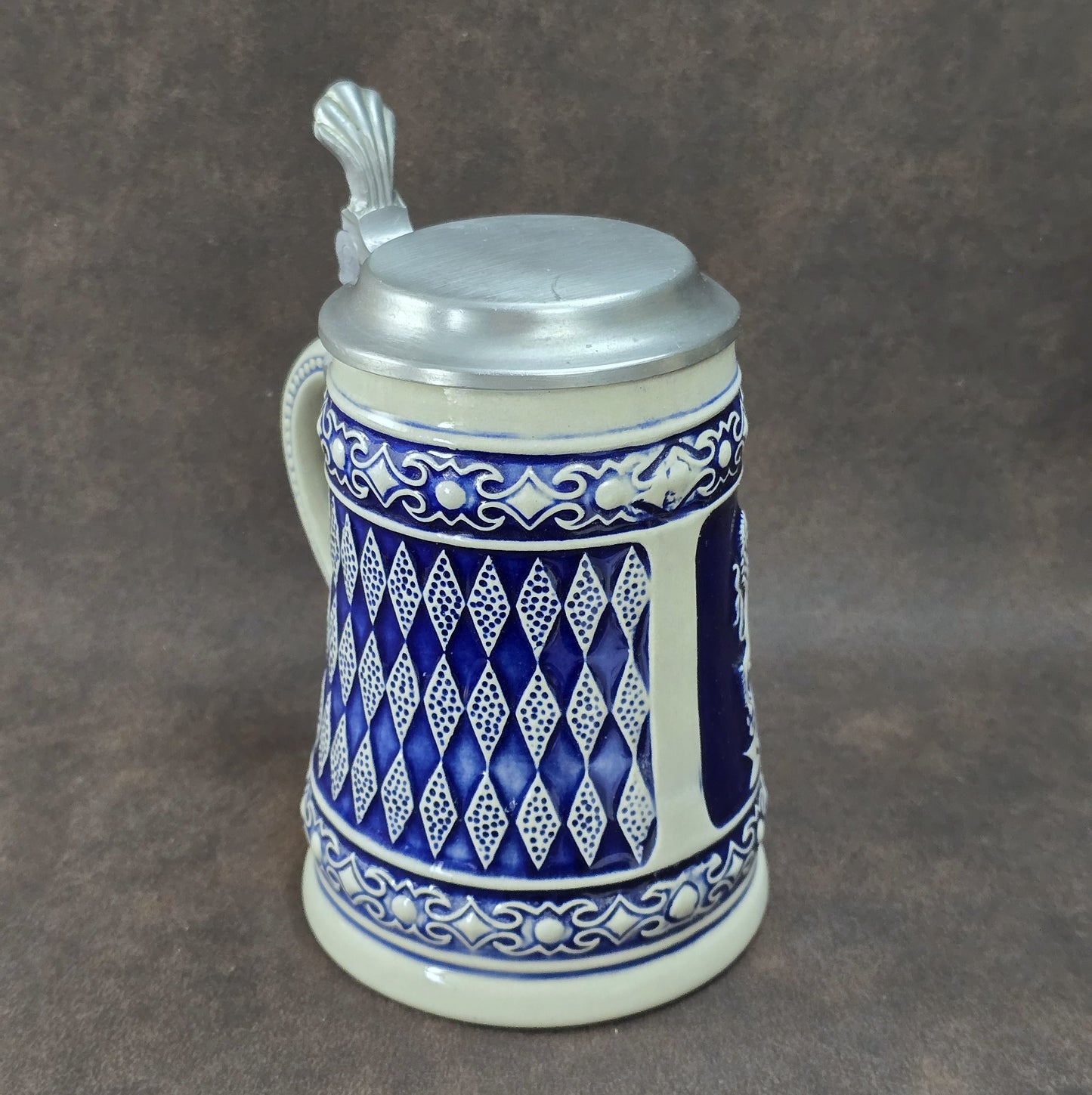 Bayerischer Bierseidel mit Zinndeckel, Steinzeug blau-weiß, GERZ West Germany Vintage 1960er–1970er.