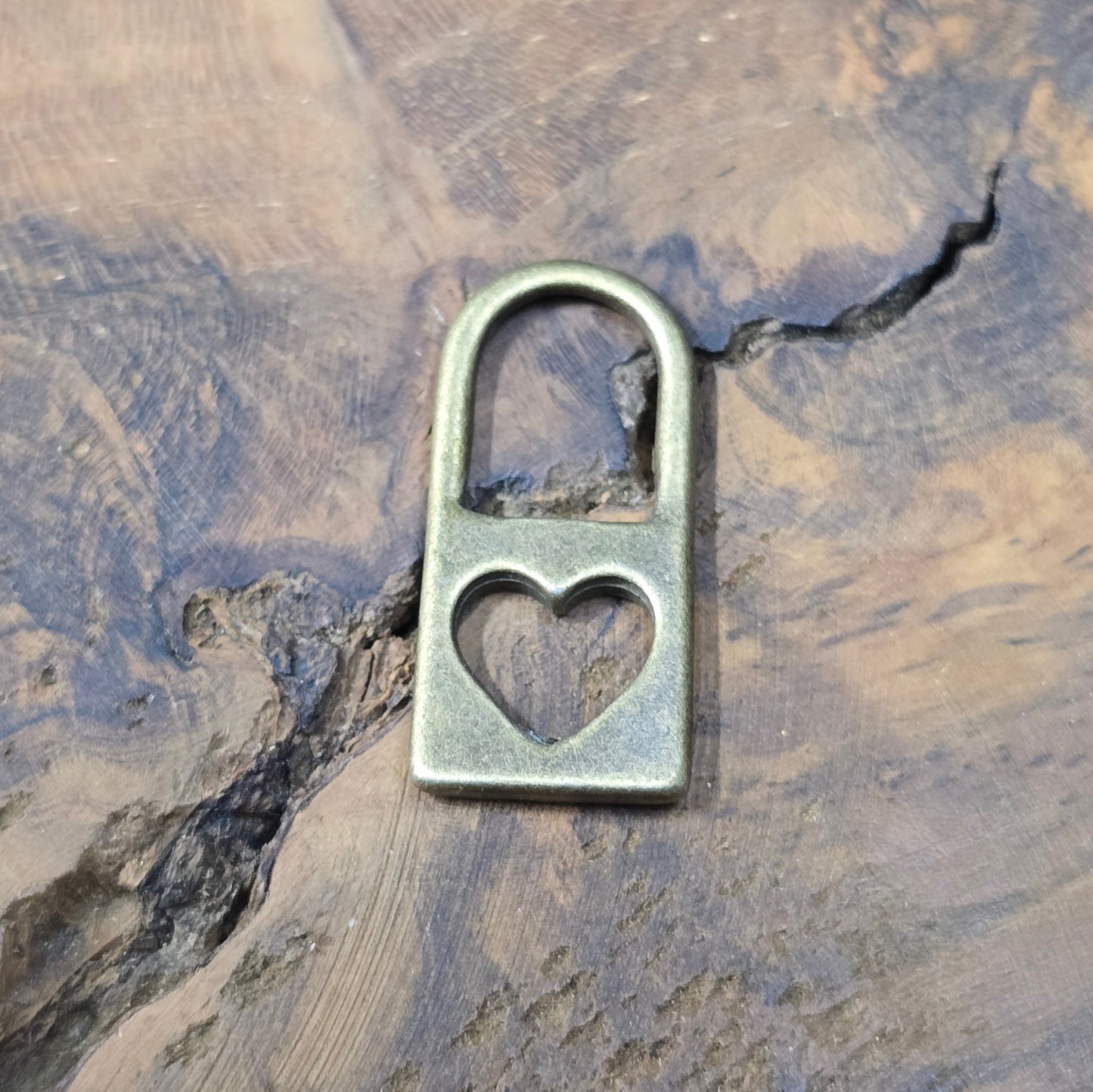2 Anhänger Schloss mit Herz, antik bronzefarbig – romantisches Schmuckzubehör für Ketten, Armbänder, Schlüsselanhänger & kreative DIY-Projekte.