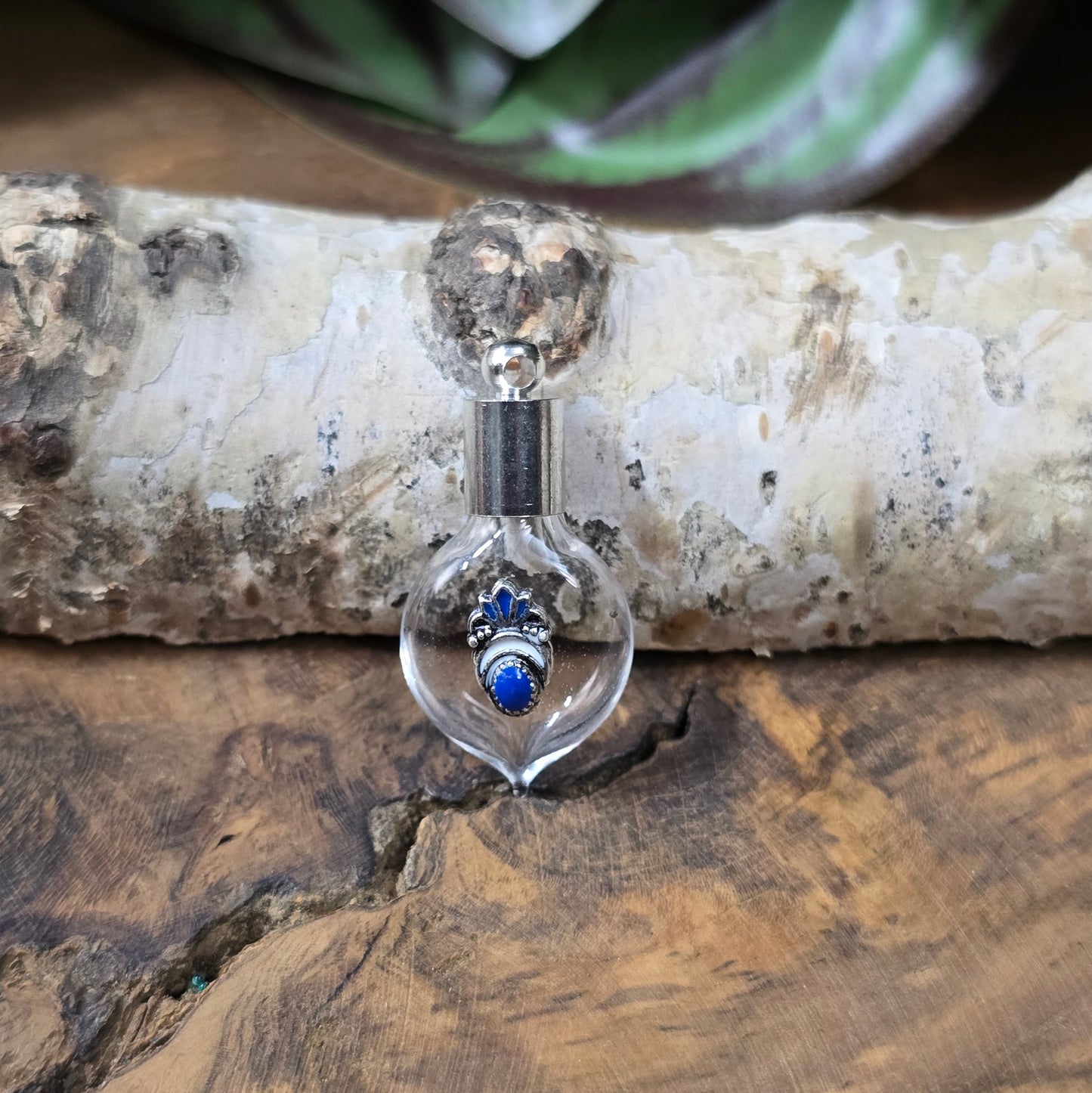 3-teilige Glasphiole im Ethno-Design mit Kappe zum Befüllen, ideal für DIY-Schmuck, Armbänder, Ohrringe und individuelle Anhänger.