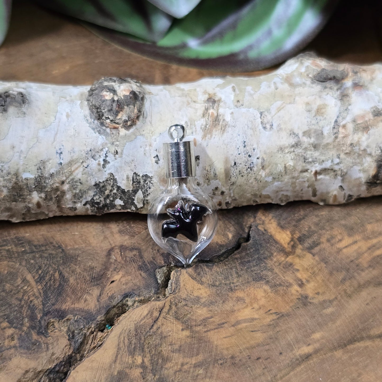 Glasphiole mit schwarzem Fledermaus-Motiv, DIY Schmuckflasche zum Befüllen, 3-teiliges Set mit Kappe – für Ketten, Anhänger & Bastelideen.