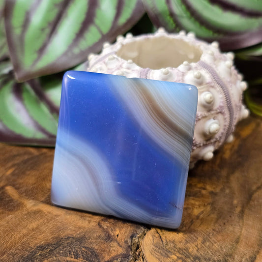 Unikat! Große viereckige Centerperle aus gebändertem Achat, ca. 40 mm – perfekt für auffällige Schmuckdesigns. Du erhältst genau das abgebildete Stück.