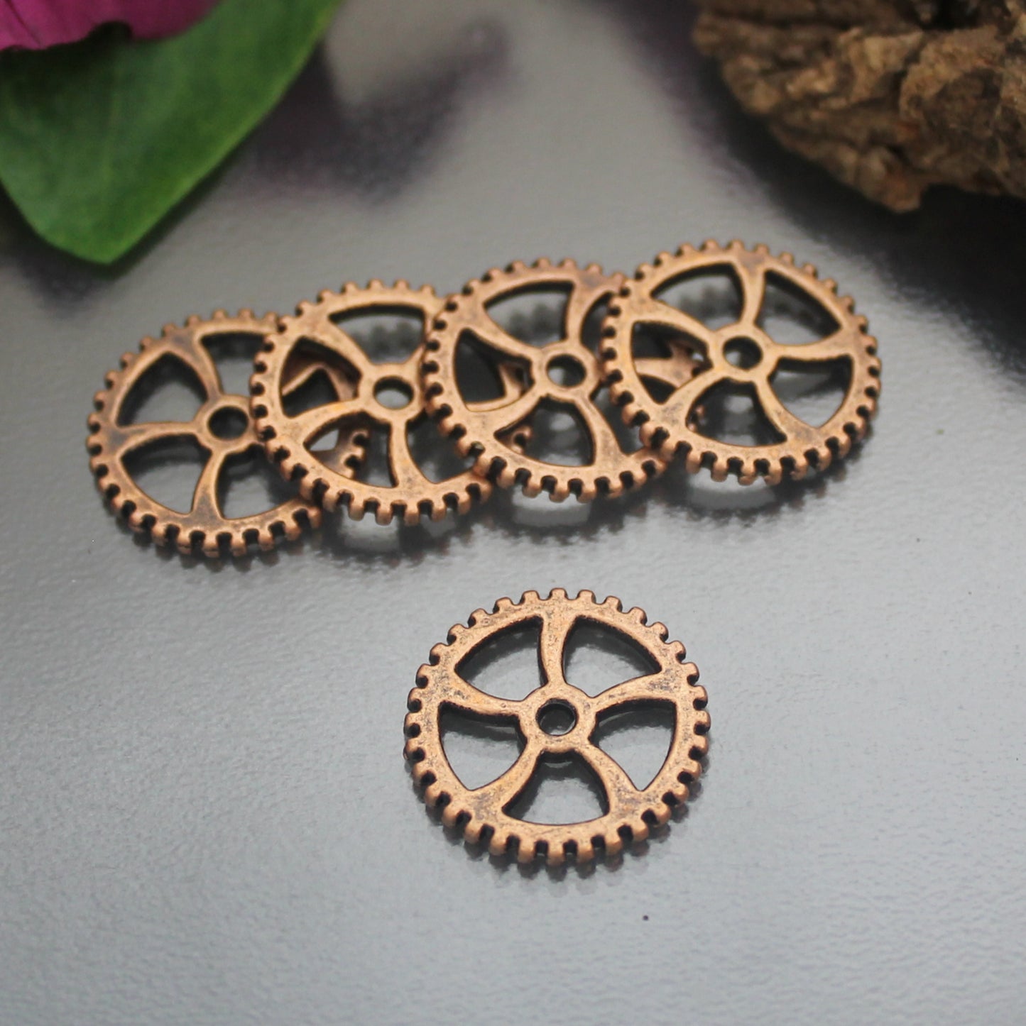 5 Verbinder/Anhänger Zahnräder im Steampunk-Design, 18mm, antik kupferfarbig