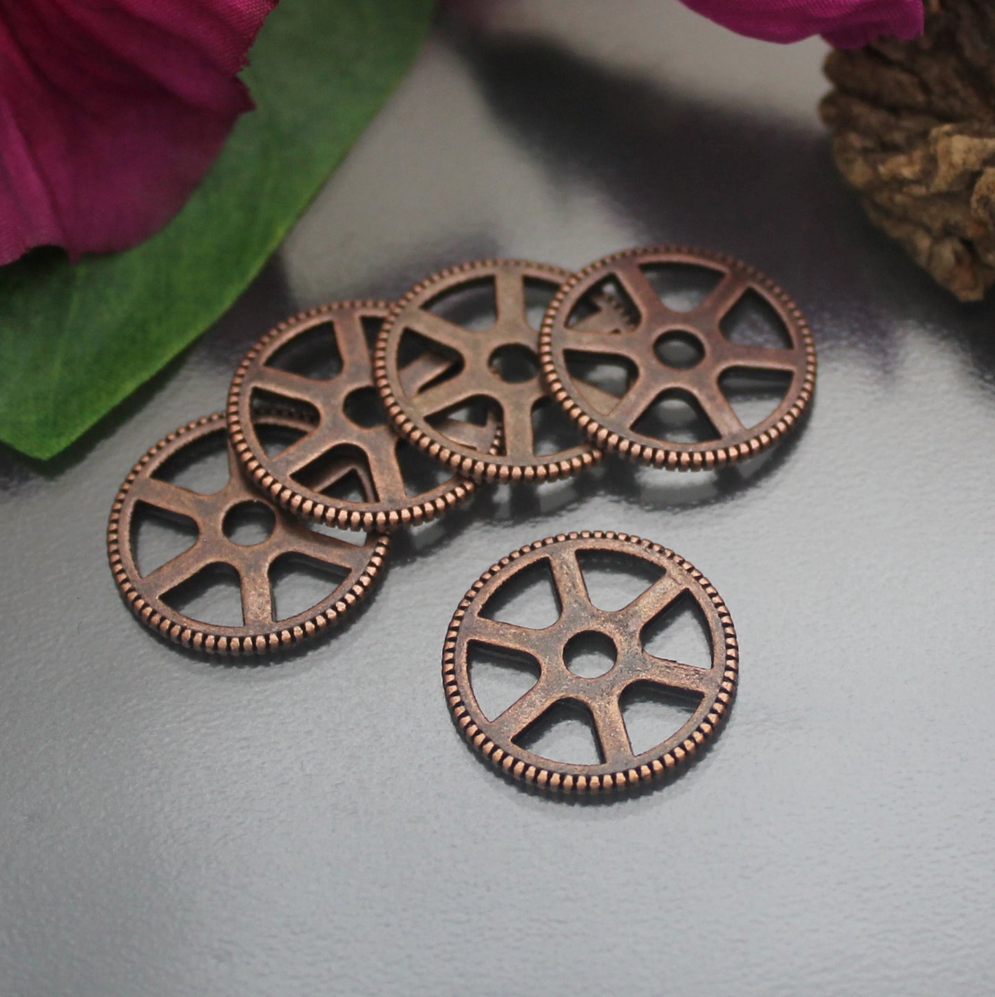 5 Zahnräder, Gearwheels, im Steampunk-Design, ø 20mm, ideal für die Schmuckfertigung