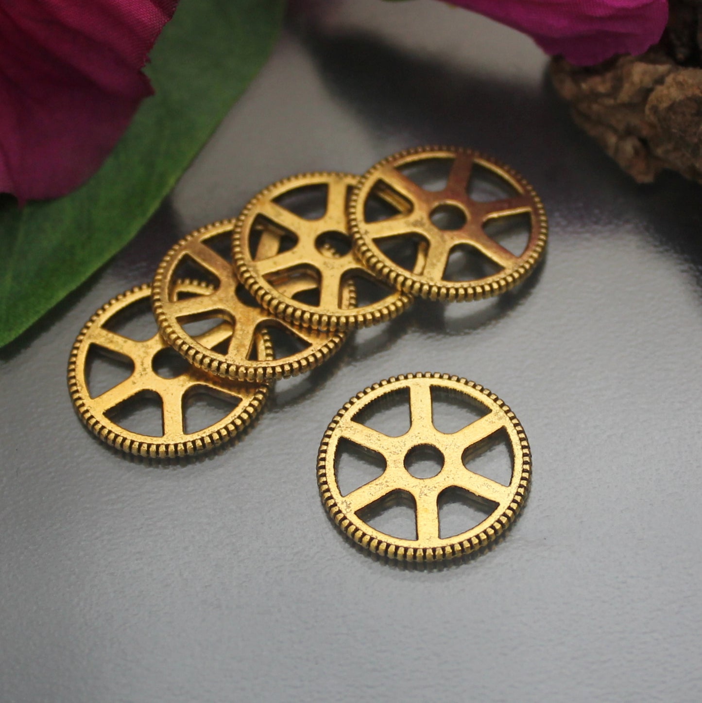 5 Zahnräder, Gearwheels, im Steampunk-Design, ø 20mm, ideal für die Schmuckfertigung