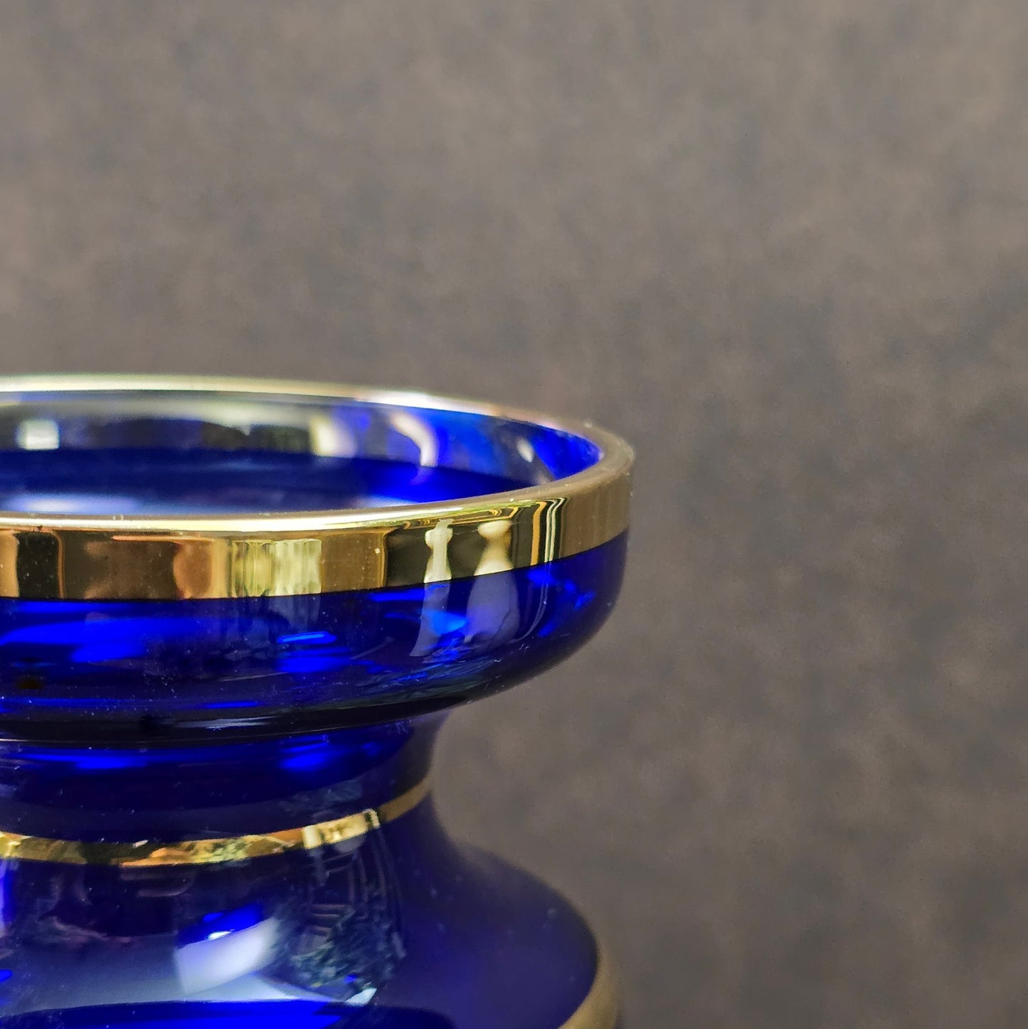 Edle Vintage Kristallvase von Joska im kobaltblauen Art Deco Look – ein stilvolles Highlight für deine Deko.