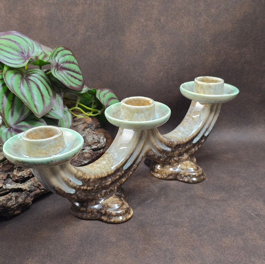 Original 50s Strehla-Kerzenhalter aus der DDR – 3-armig mit Laufglasur in Braun & Grün. Hochwertige Keramikkunst für Sammler:innen & Vintage-Fans.