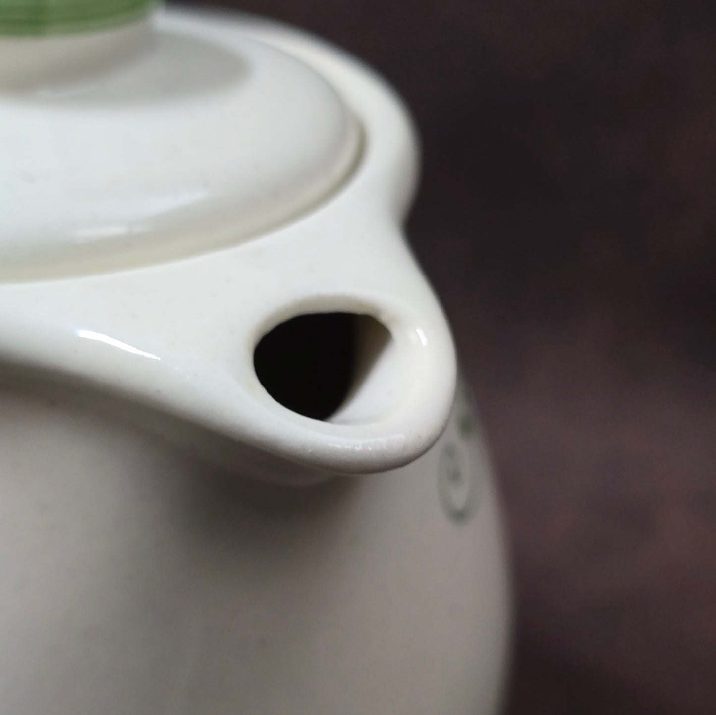 Charmante Vintage-Kaffeekanne aus der DDR (VEB Torgau, 1960er) mit Mohnblumen-Dekor, 0,5 L – ideal für Sammler & Landhausküchen.