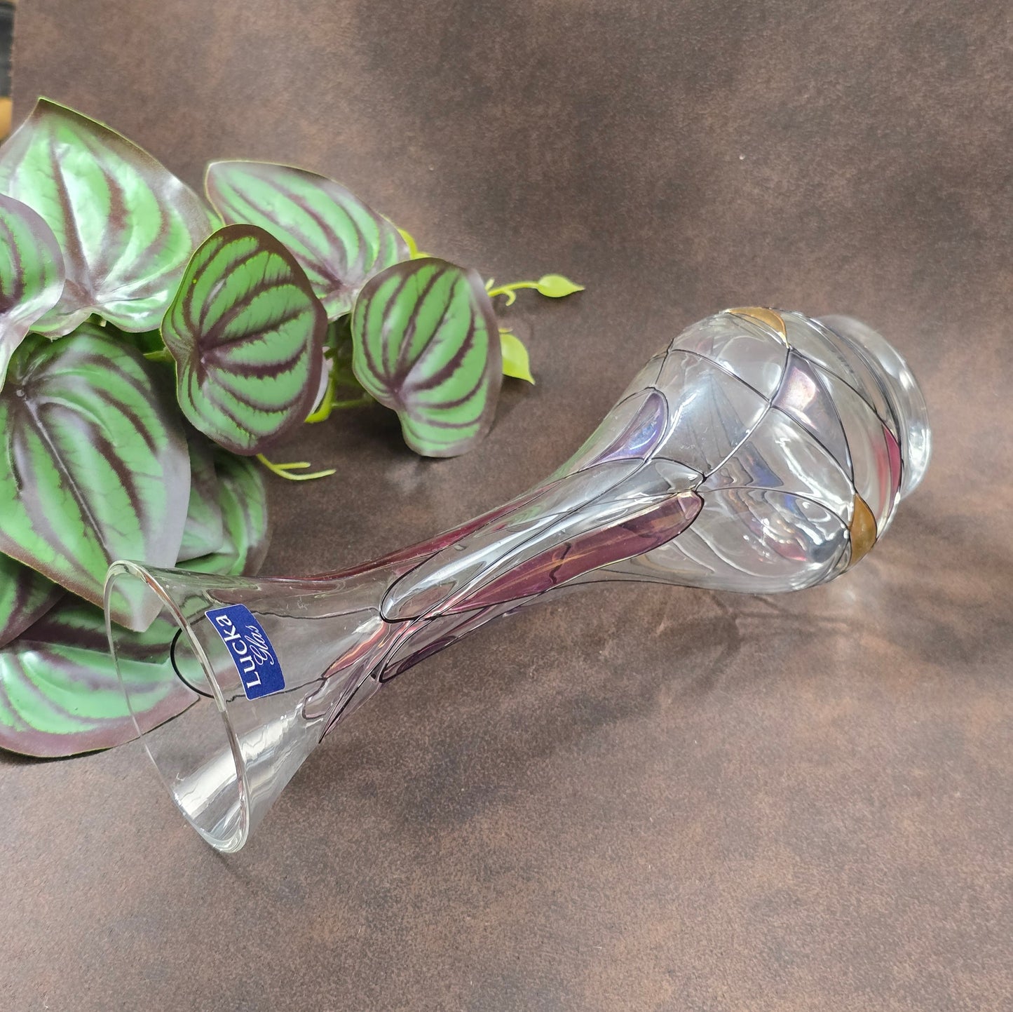 Handbemalte Lucka Glas Vase im Art-Deco-inspirierten DDR-Design. 1970er Original mit Aufkleber – ein Must-have für Vintage-Liebhaber.