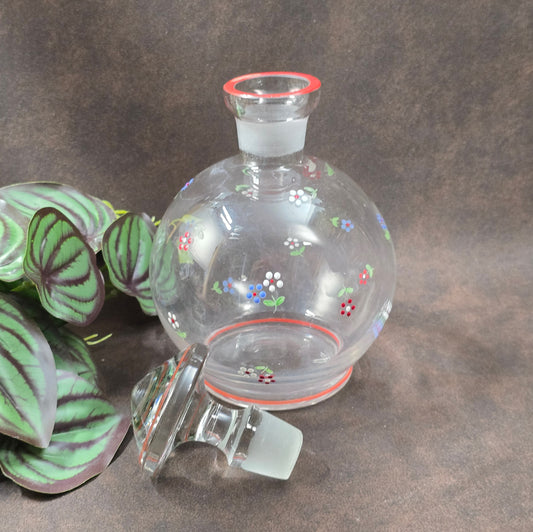 Handbemalte Glasflasche aus den 50er Jahren mit Stopfen – perfektes Sammlerstück oder dekorative Karaffe für Likör & Aperitifs. Nachhaltig & einzigartig!
