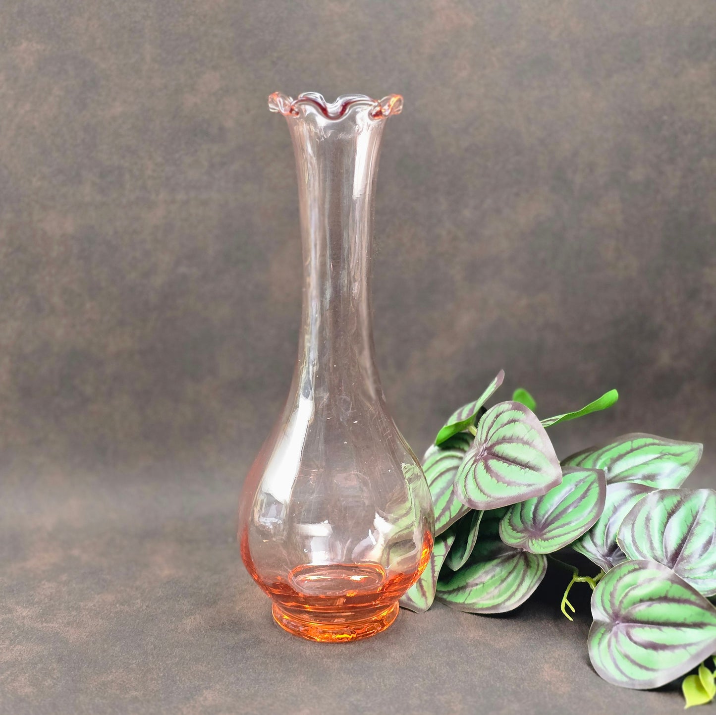 Schwere Rosalinglas Vase aus der DDR – Vintage Deko im 50er-Jahre Stil aus Pressglas – ideal für dein Zuhause oder als besonderes Sammlerstück.