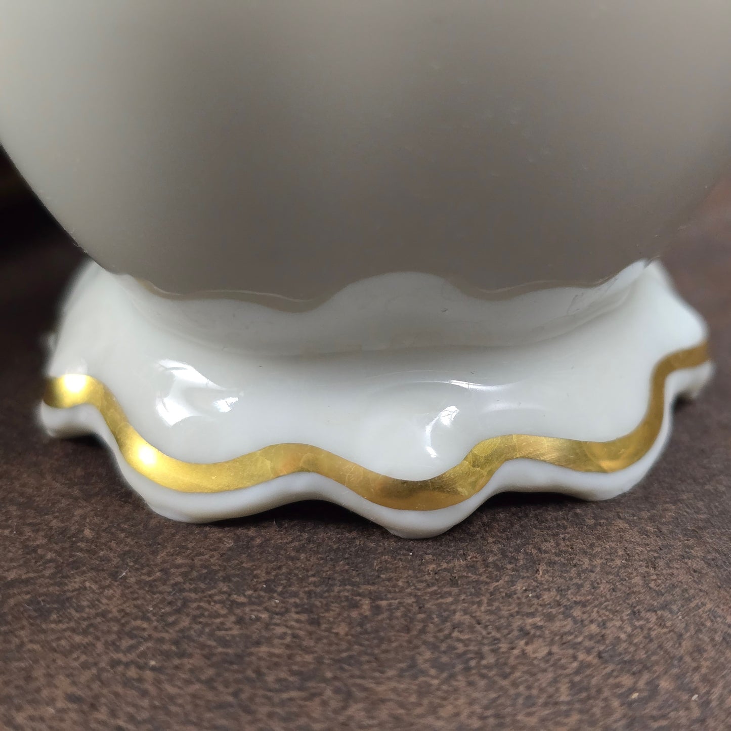Rosenthal Vase im Rokoko-Stil (ca. 1970), Classic Rose Serie. Mit Goldrand, floralem Dekor & elegantem Fuß – ideal für stilvolle Vintage Deko.