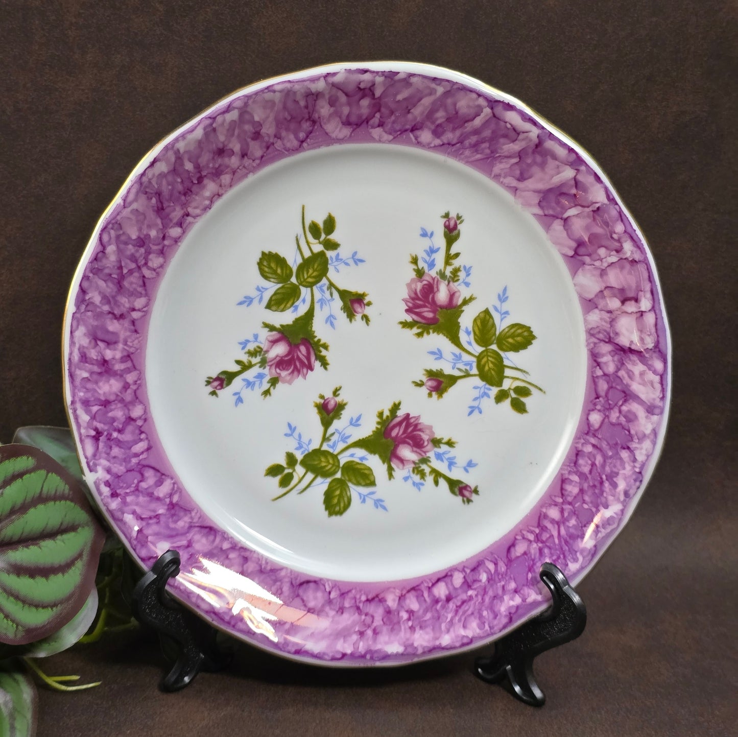 Wunderschönes Porzellan-Gedeck im Chodzież-Stil der 1970er mit Rosenmotiv & Goldrand – perfekt für Vintage-Wohnungen, Tea Time oder als Geburtstagsgeschenk.