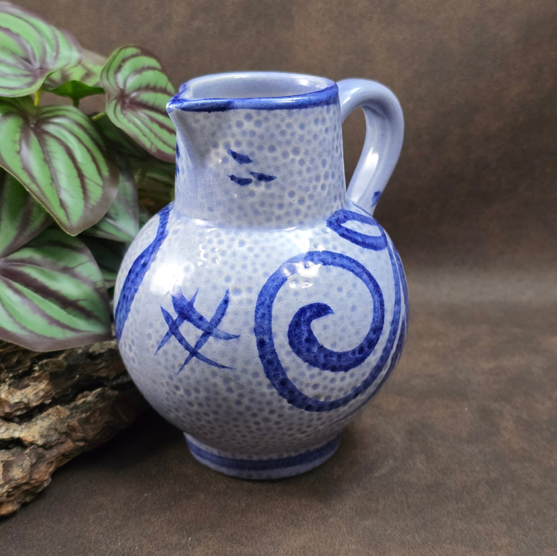 Scheurich Weinkrug mit 0,5L Volumen – Modell 418-14 aus den 1970er-Jahren. Ideal als Deko oder Gebrauchsobjekt. Sammlerstück in sehr gutem Vintagezustand.