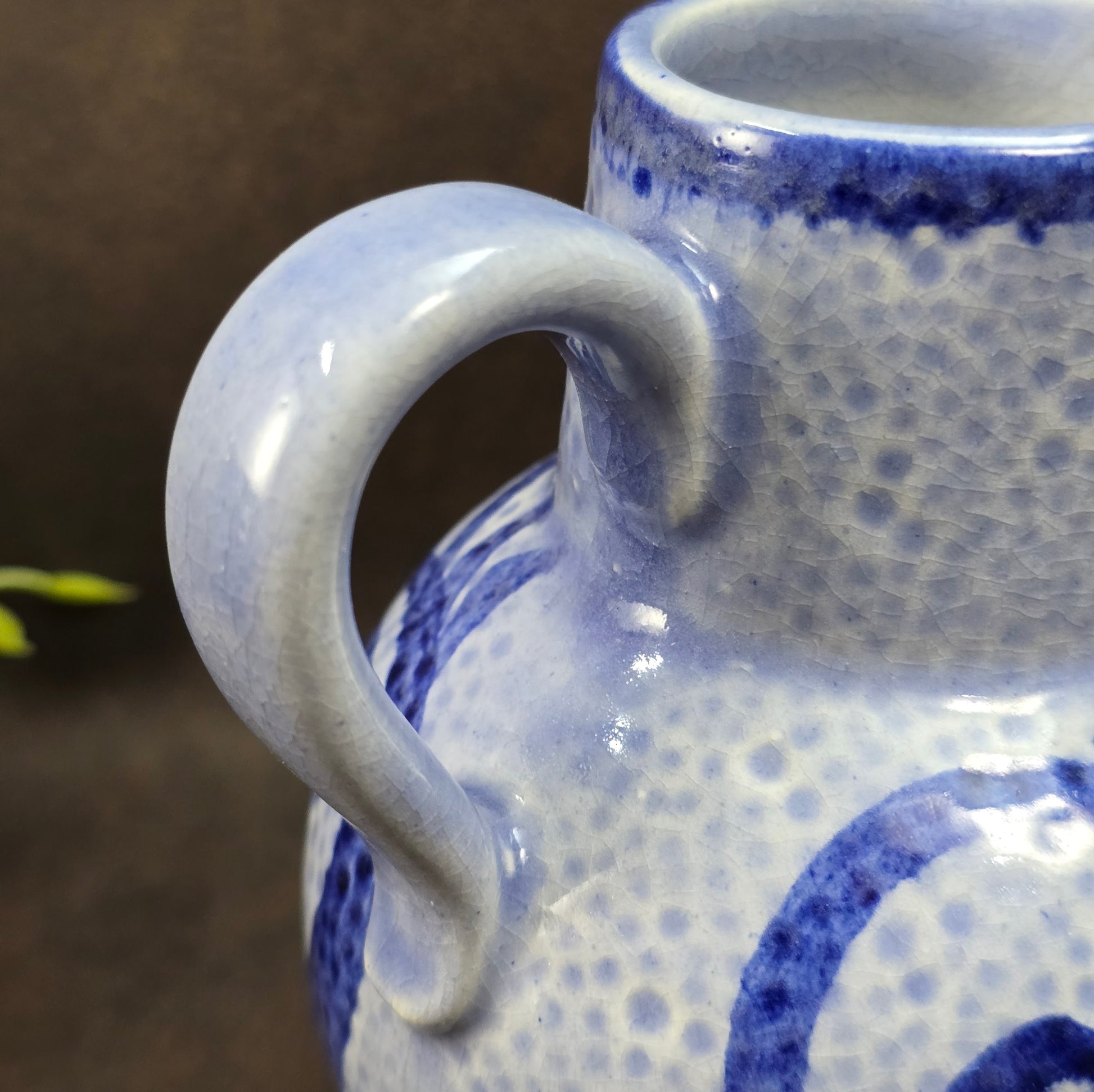 Scheurich Weinkrug mit 0,5L Volumen – Modell 418-14 aus den 1970er-Jahren. Ideal als Deko oder Gebrauchsobjekt. Sammlerstück in sehr gutem Vintagezustand.