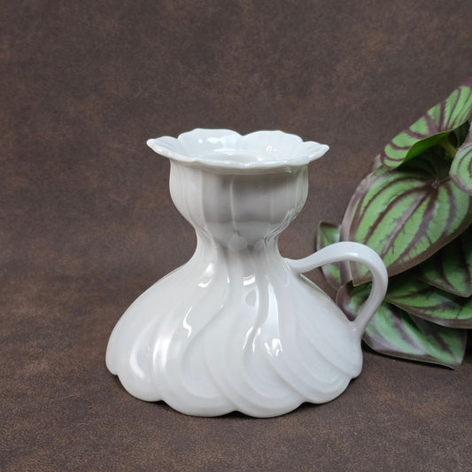 Hochwertiger Porzellan-Kerzenhalter von Seltmann Weiden – stilvolle Vintage-Deko für Tisch, Fenster oder als Geschenk.