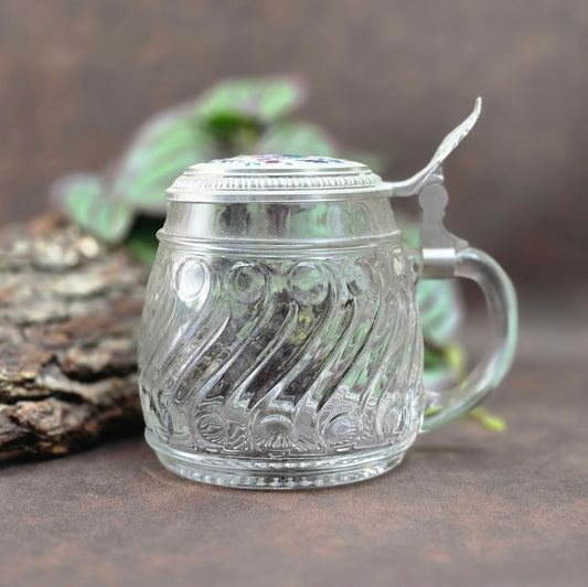 Vintage Bierseidel von BMF Nürnberg – Glas mit dekorativem Zinndeckel & Wellenmuster. Für Sammler & Bierliebhaber. Original 70er Jahre Design.